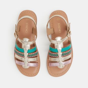 صندل جلد باللون الذهبي للفتيات